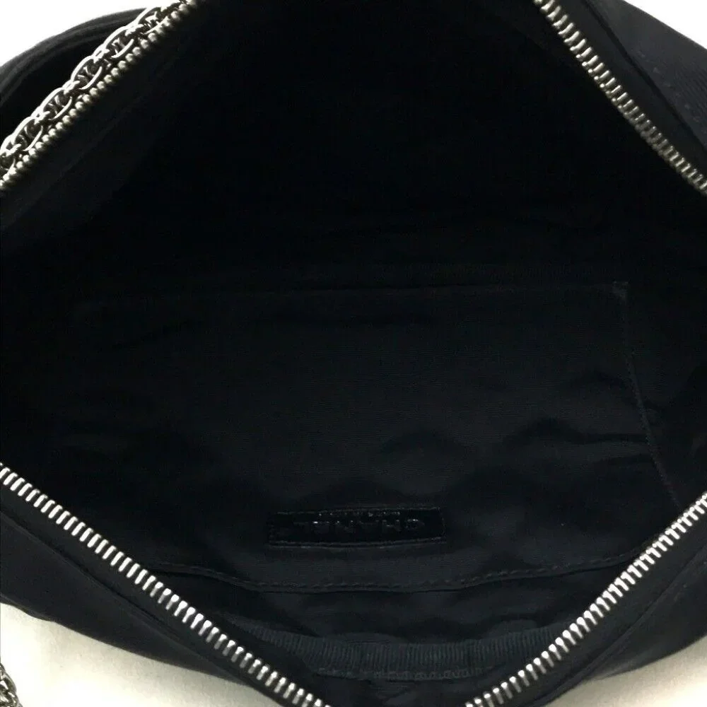 AUTHENTICITY GUARANTEED CHANEL Quilted Bicolor Chain Shoulder Bag Black